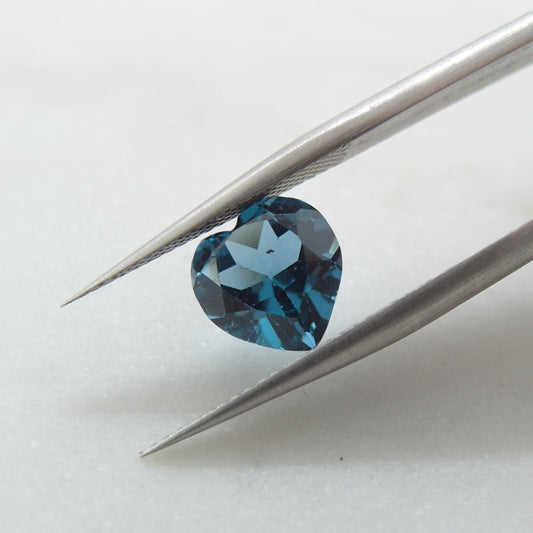 Zafiro Opalecente - 4.4 ct  - 8.8x8.2 mm